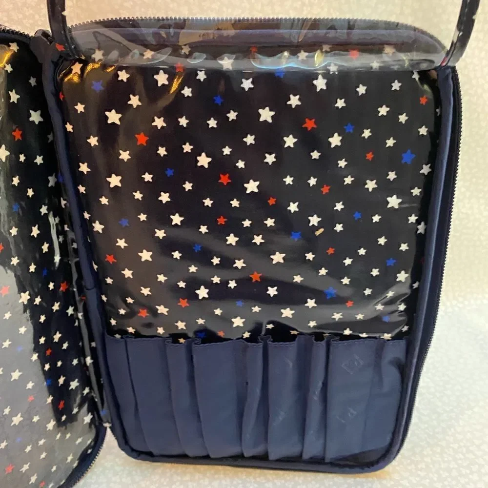 Vera Bradley Large Blush & Brush Case  - Fireworks Paisley in Signature …
